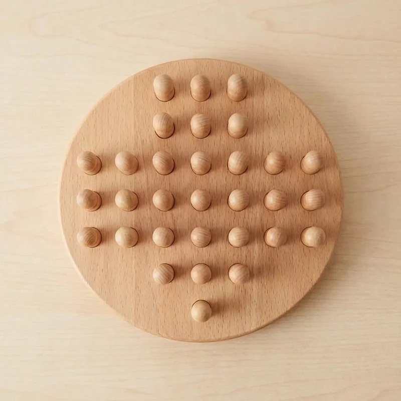 Beechwood Peg Solitaire — Easy Classic Brain Teaser - 2