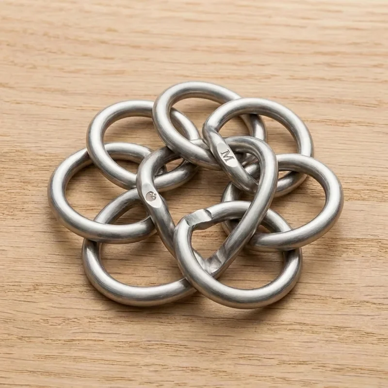 Metal Ring Chain Puzzle — Medium Separation Challenge - 2